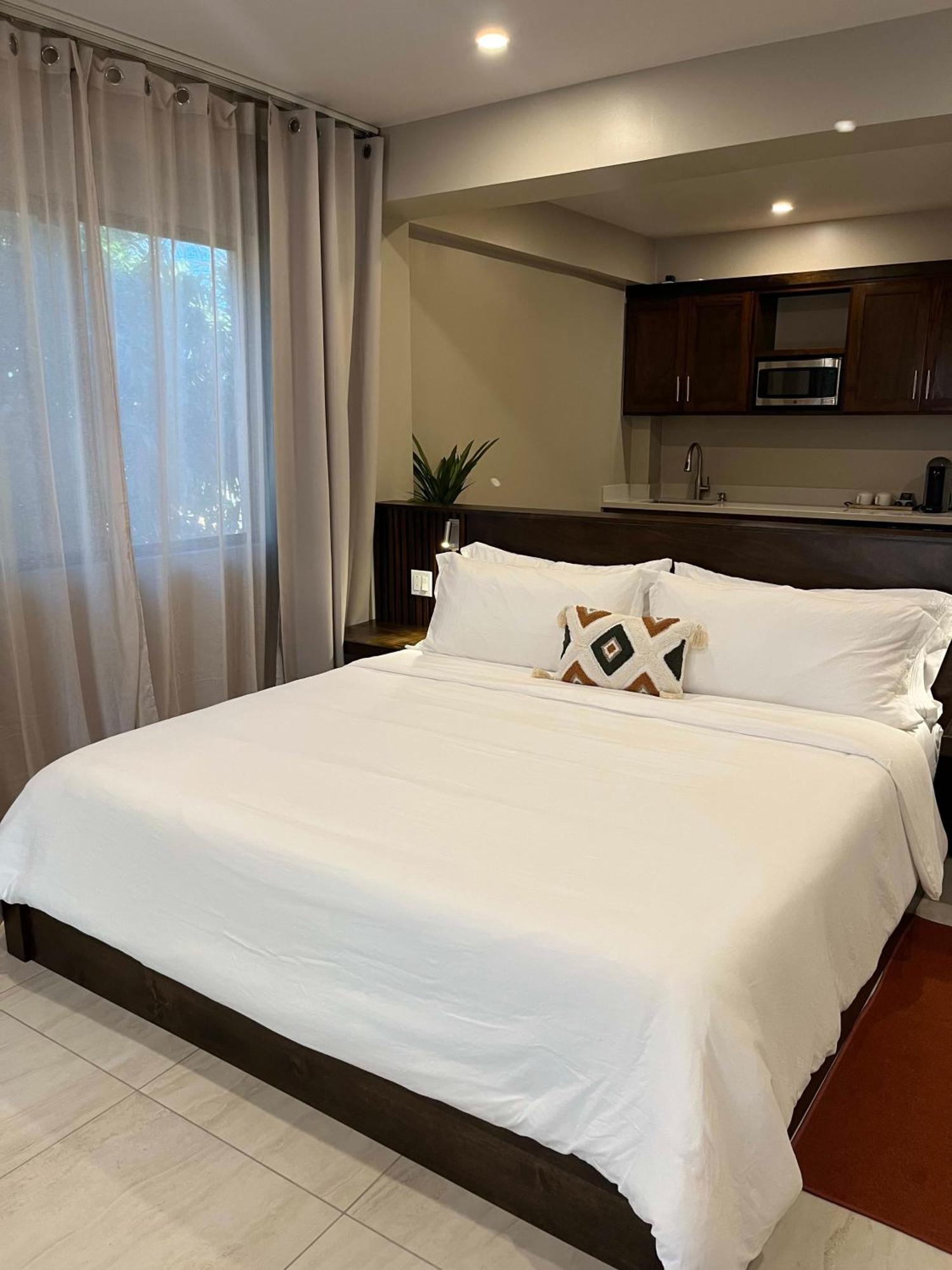The Palms Villa Belize City Exterior photo